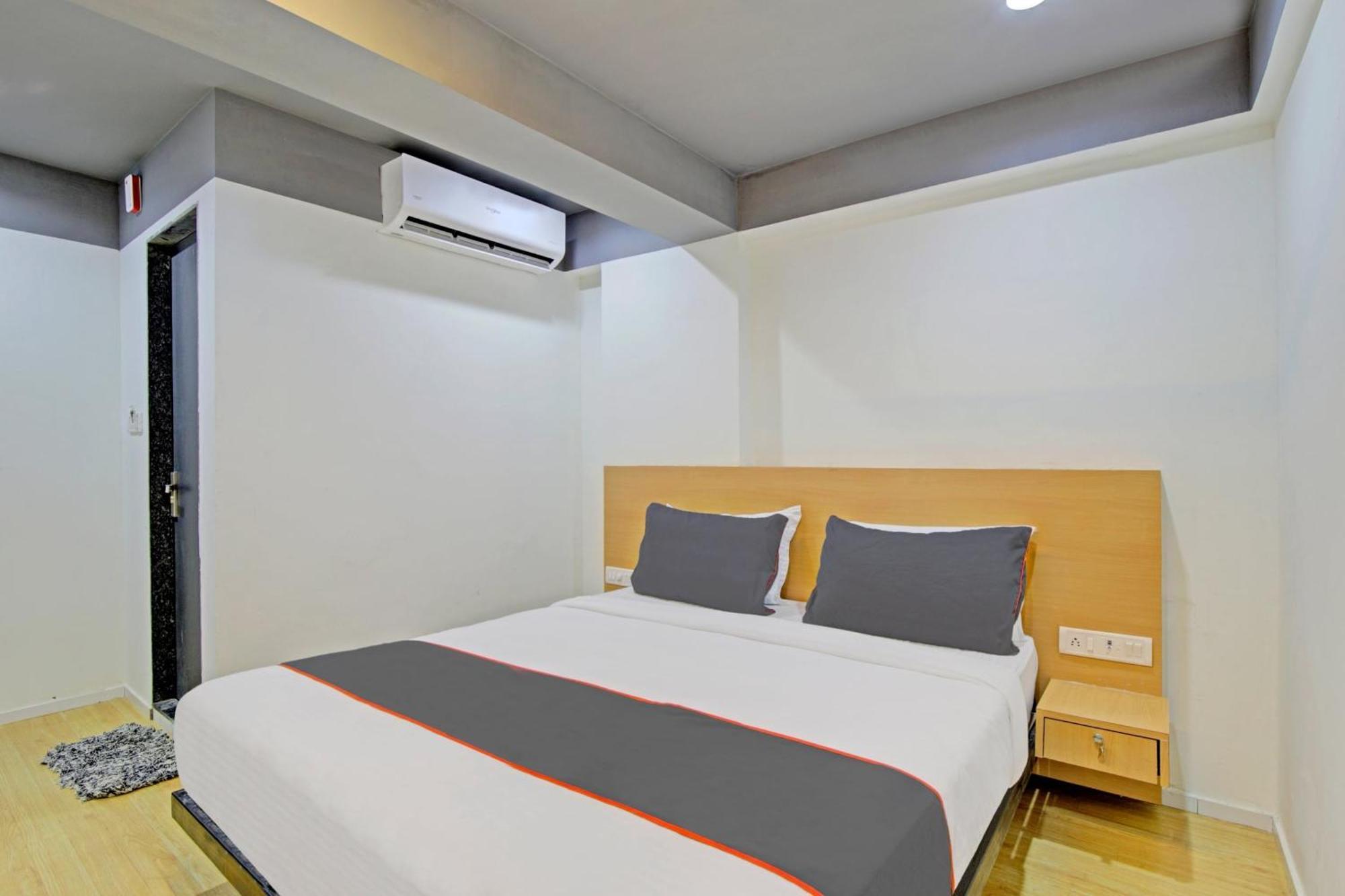 Collection O De'Pearl Hotel 수라트 외부 사진