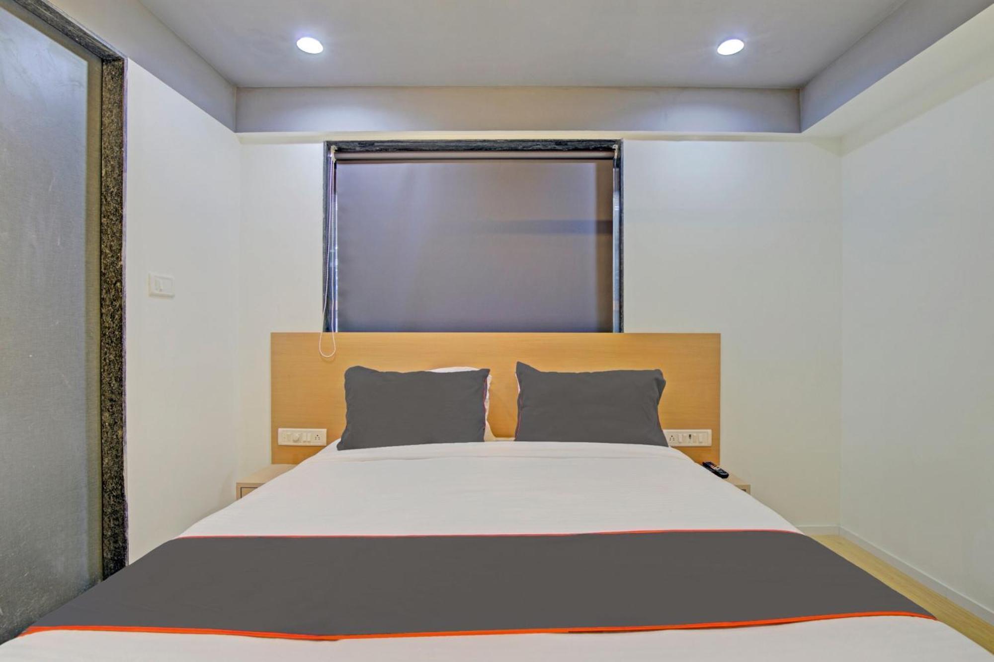 Collection O De'Pearl Hotel 수라트 외부 사진