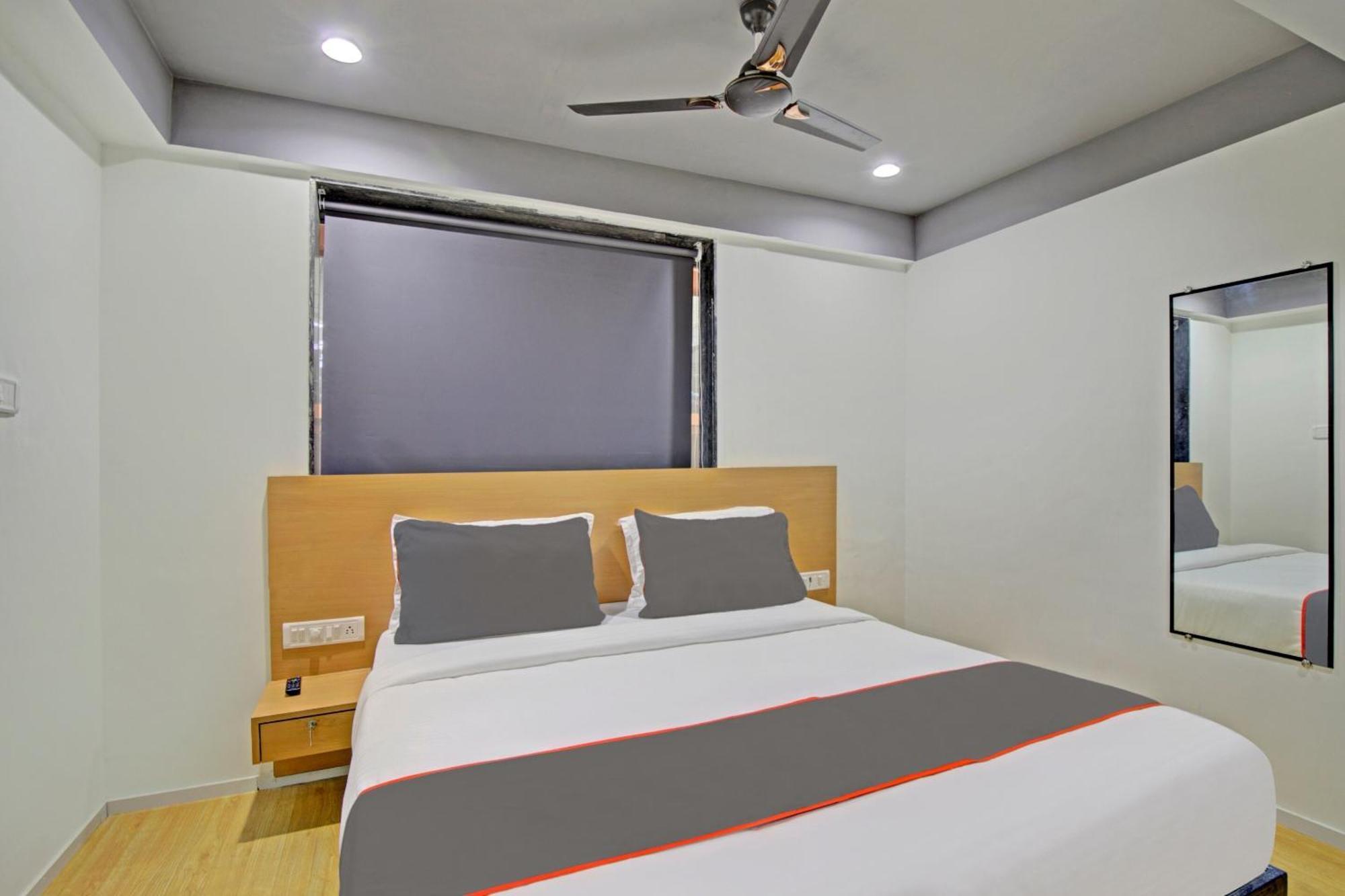 Collection O De'Pearl Hotel 수라트 외부 사진